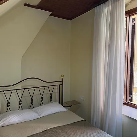 Helena Hotel 3*