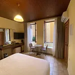 Hotell Helena 3*