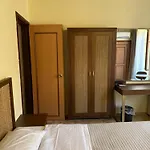 Hotell Helena 3*