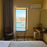 Hotell Helena 3*
